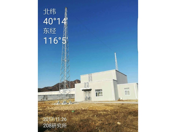 避雷塔 